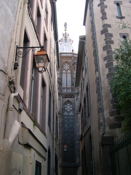  ruelle donnant sur la cathédrale